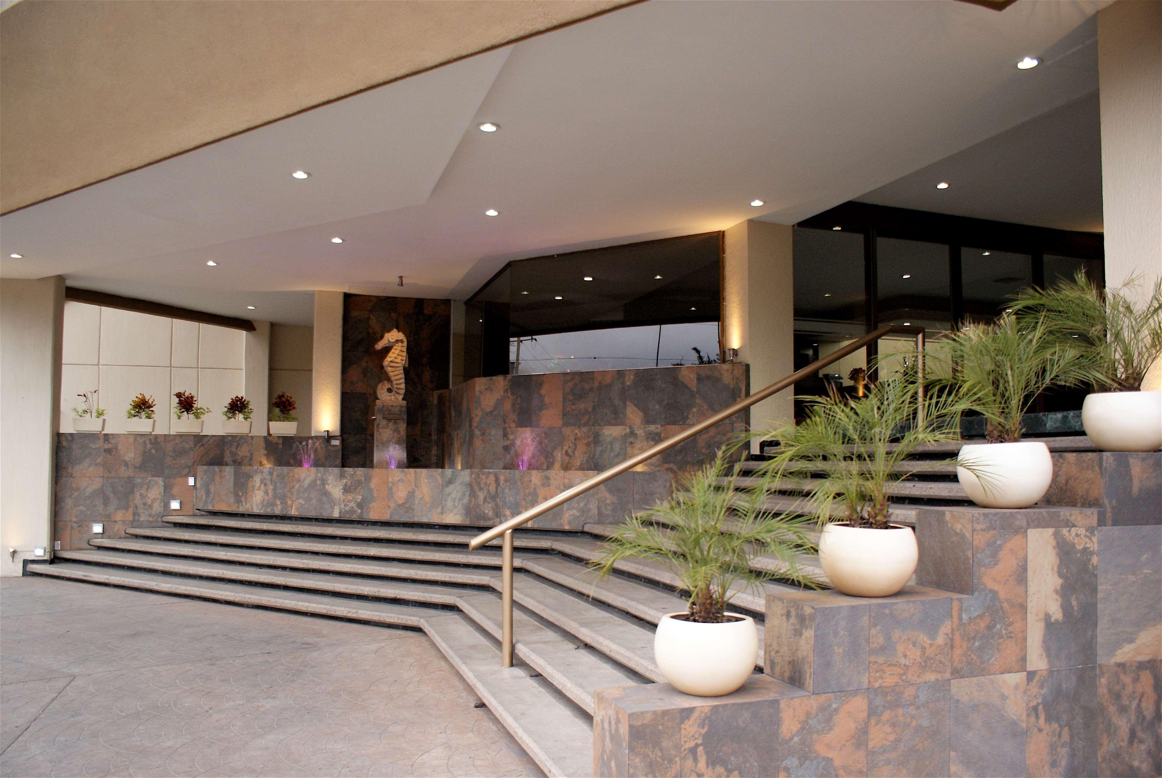 Best Western Plus Plaza Florida & Tower Irapuato Εξωτερικό φωτογραφία