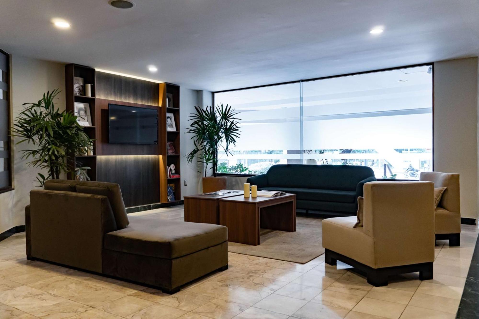 Best Western Plus Plaza Florida & Tower Irapuato Εξωτερικό φωτογραφία