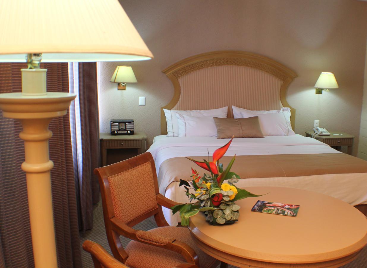 Best Western Plus Plaza Florida & Tower Irapuato Εξωτερικό φωτογραφία